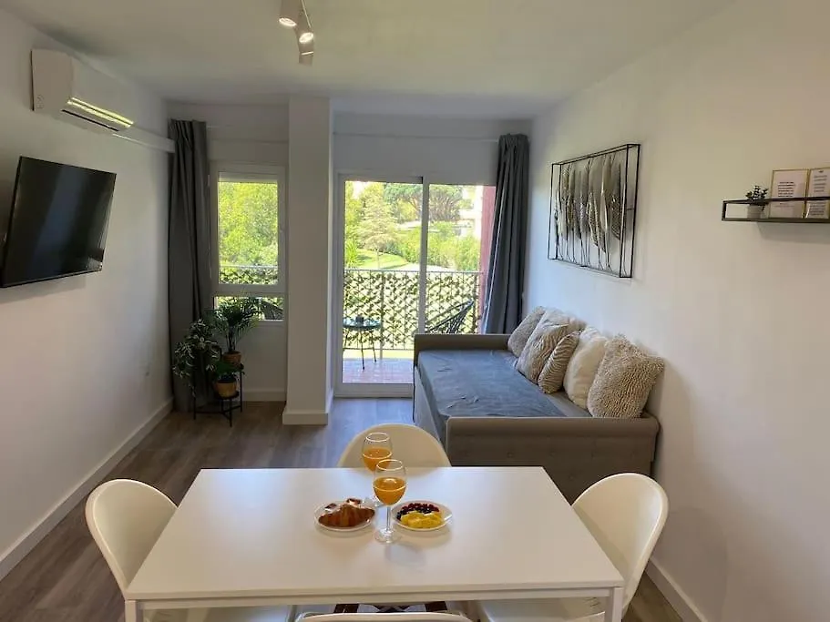 Alucinante Apt. Con Vistas, Piscinas Y Recepcion 24 Hs. Benalmadena Spain