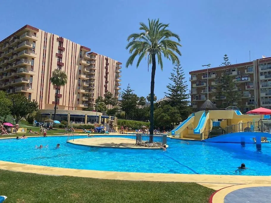 Alucinante Apt. Con Vistas, Piscinas Y Recepcion 24 Hs. Benalmadena 0*,  Spain