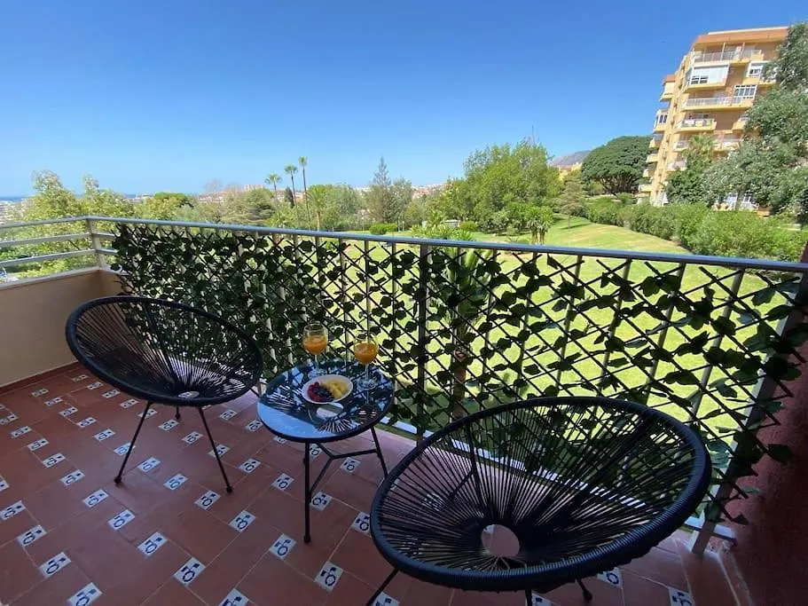 Alucinante Apt. Con Vistas, Piscinas Y Recepcion 24 Hs. Benalmadena